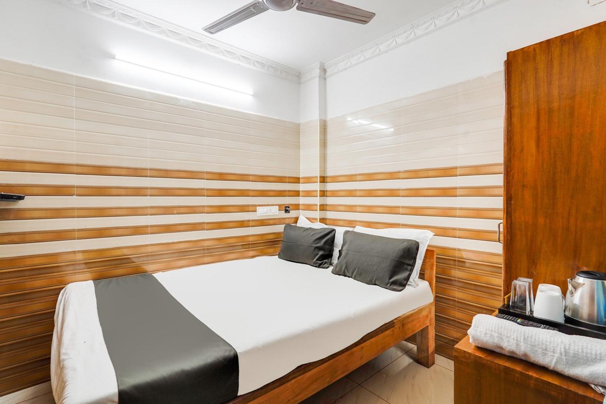 Super Hotel O Sharmila Guest House Kottakuppam Esterno foto