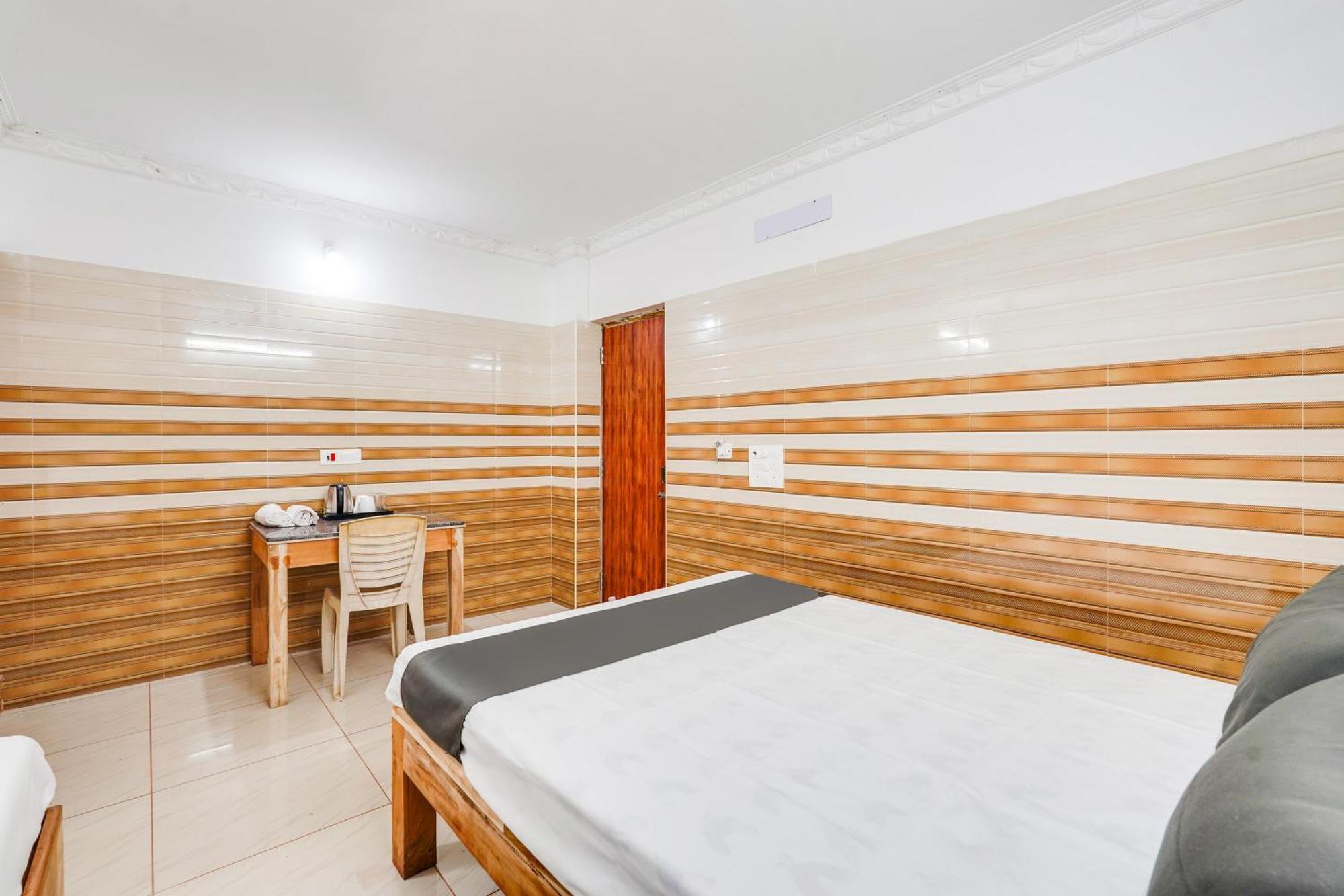 Super Hotel O Sharmila Guest House Pondicherry Esterno foto